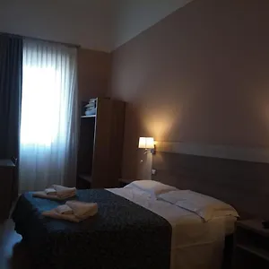 3* Hotel Hhb